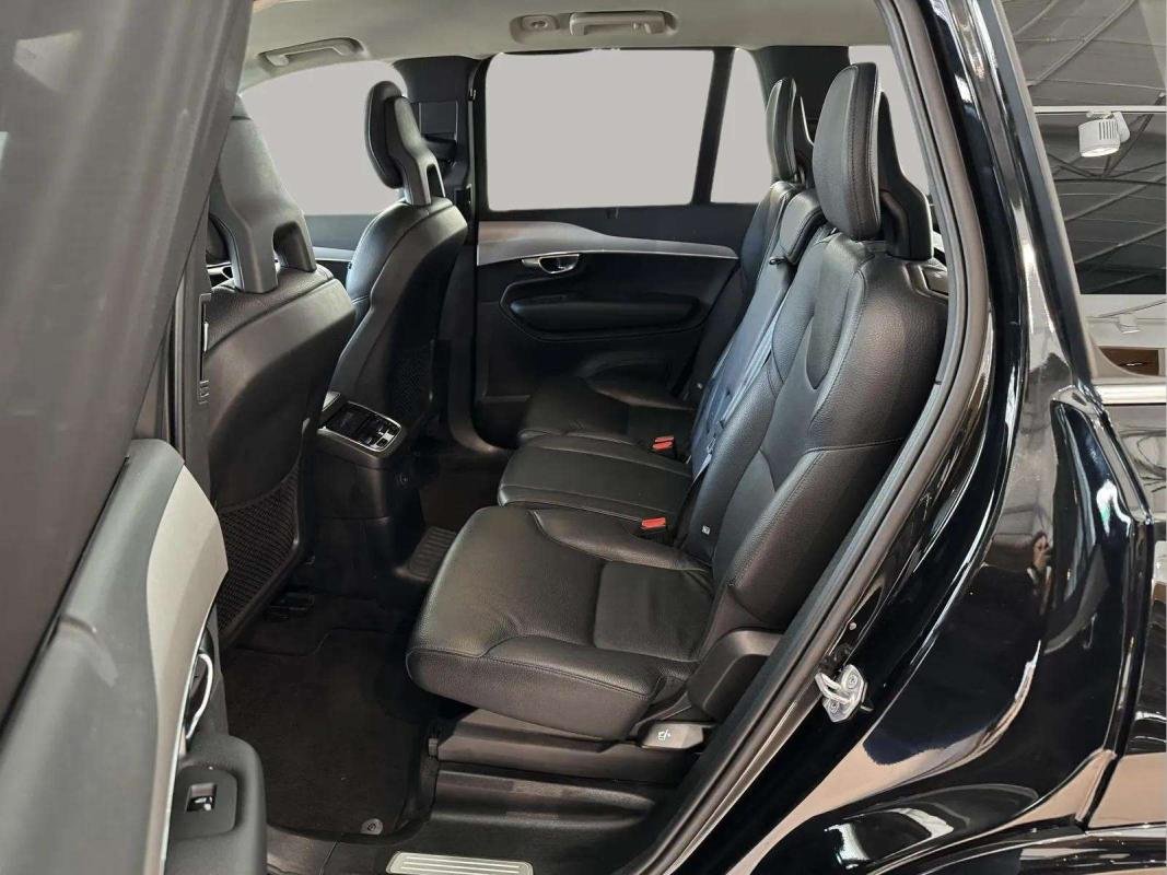 Volvo XC90 - Photo 12