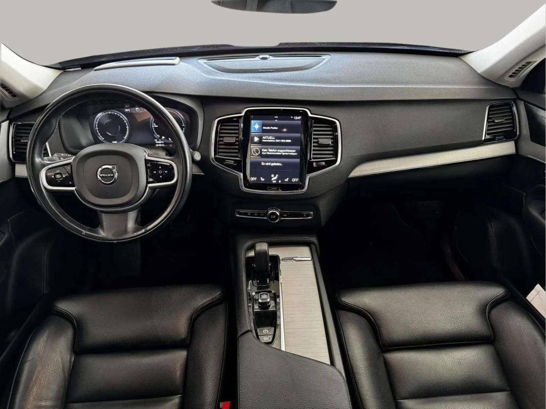 Volvo XC90 - Photo 8