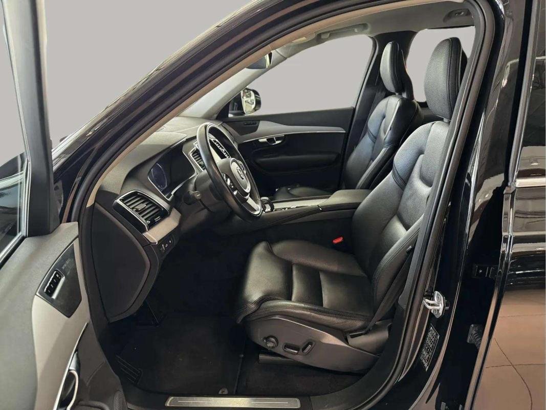 Volvo XC90 - Photo 9