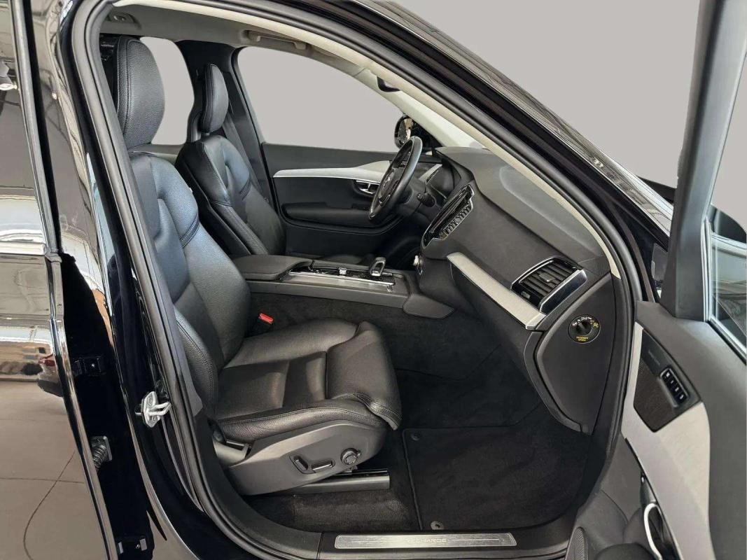Volvo XC90 - Photo 10