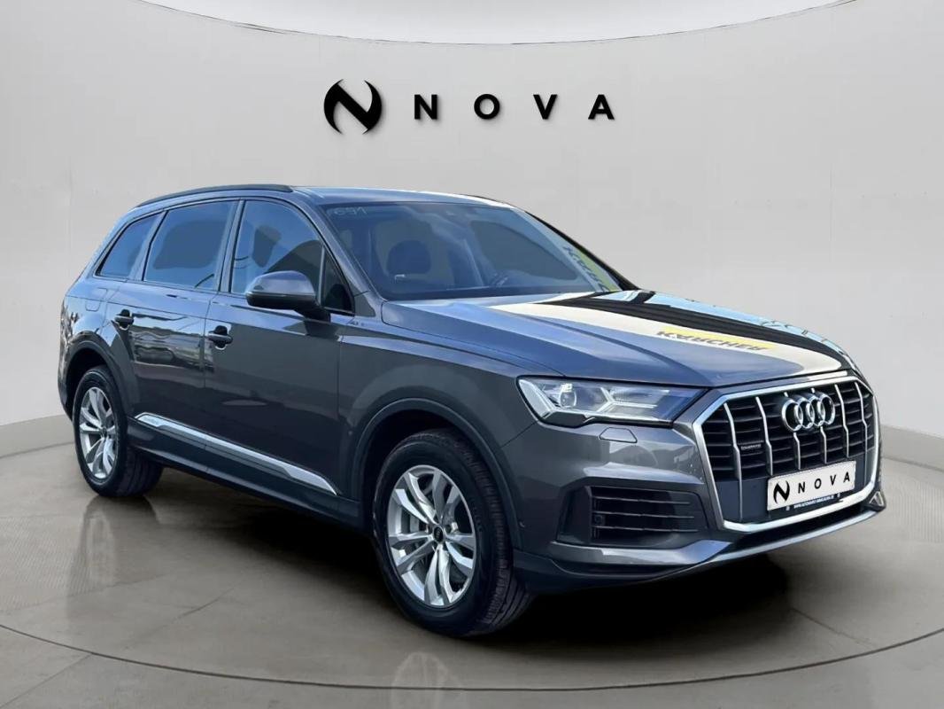Audi Q7 - Photo 6