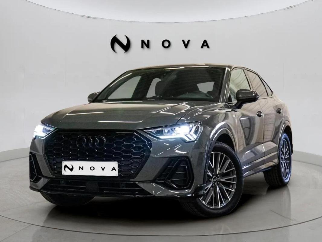 Audi Q3 - Photo 1