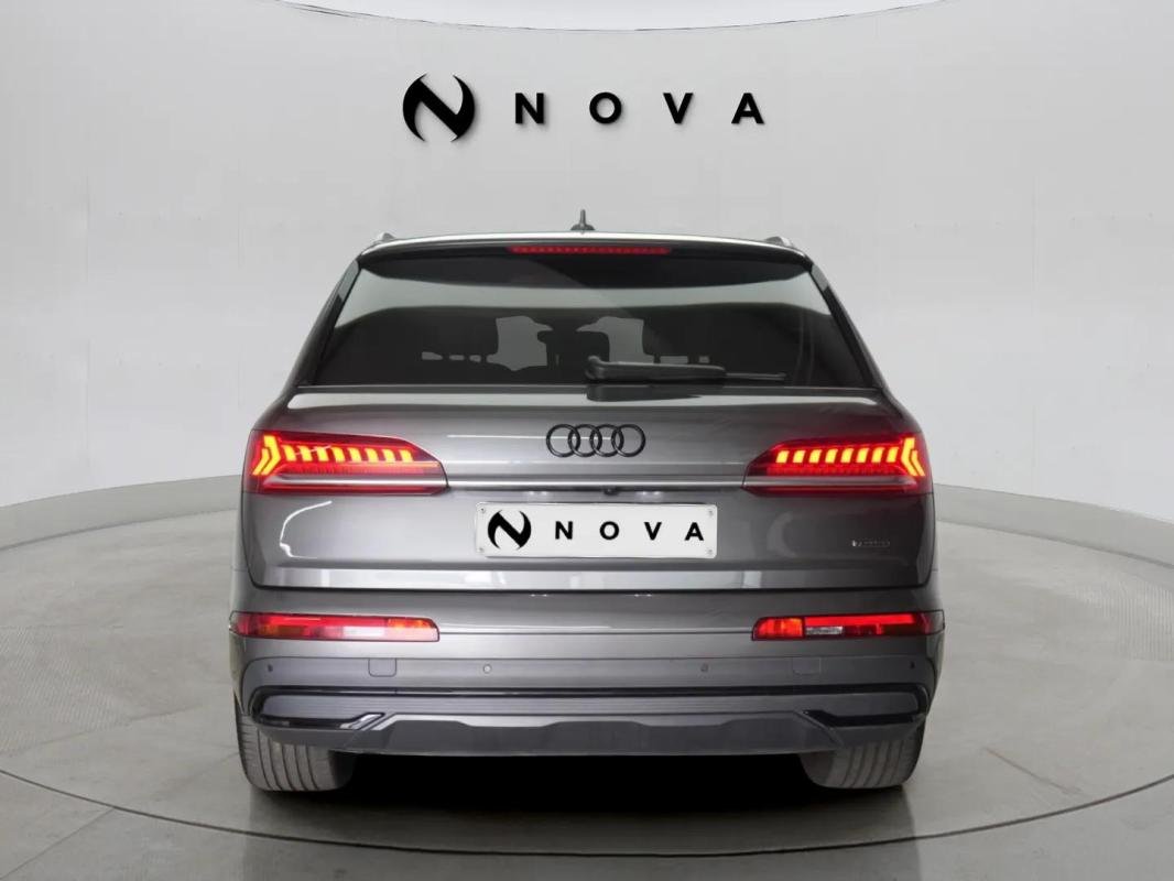 Audi Q7 - Photo 3