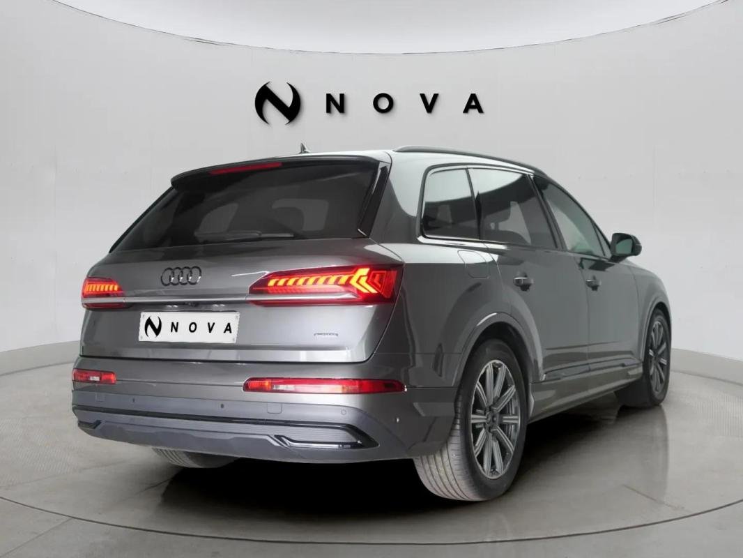 Audi Q7 - Photo 4