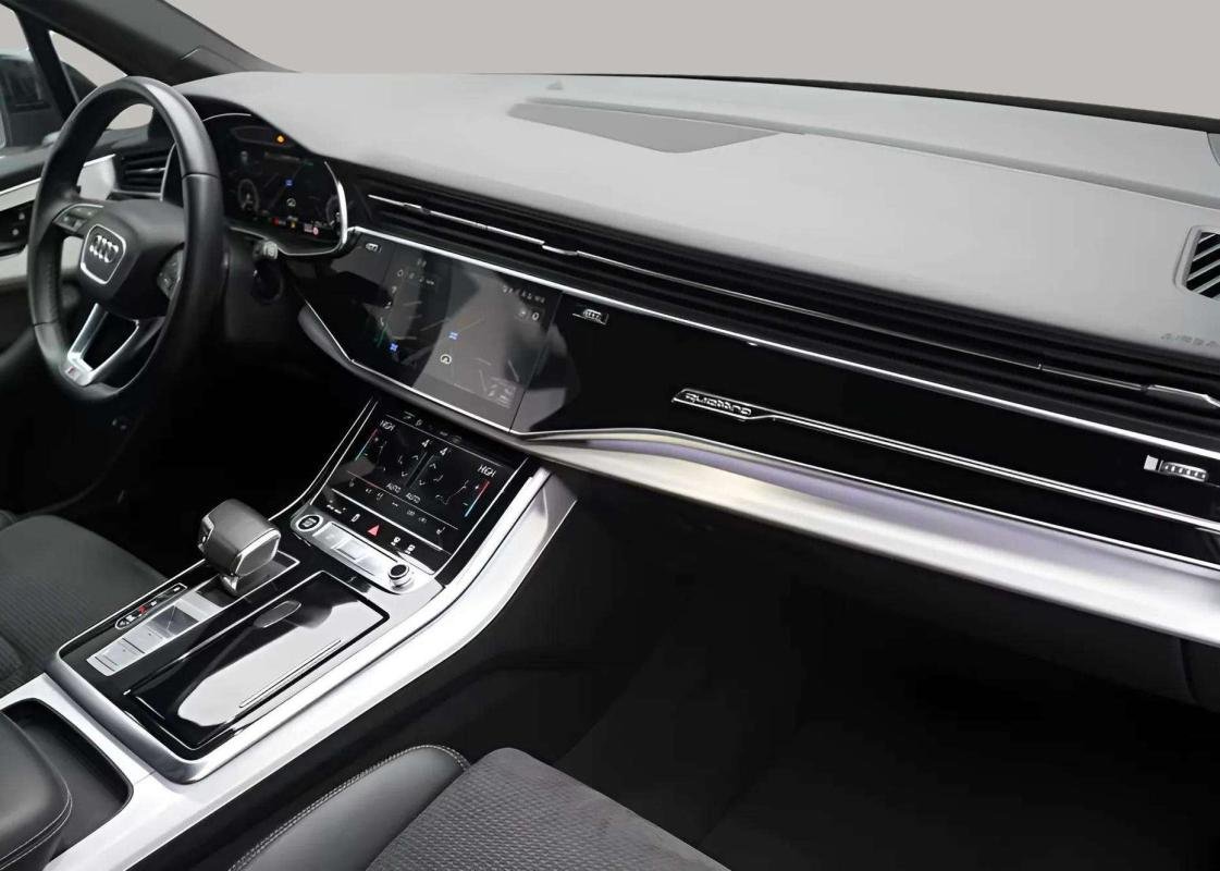 Audi Q7 - Photo 7