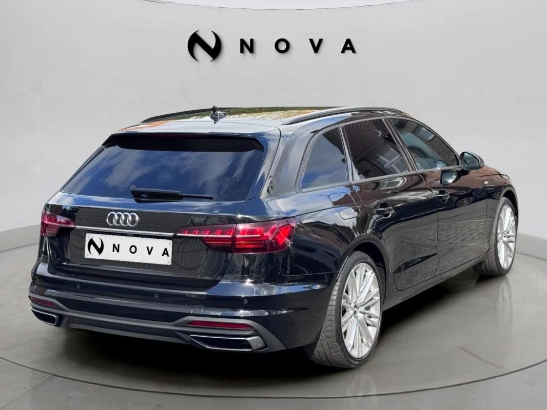 Audi A4 - Photo 3