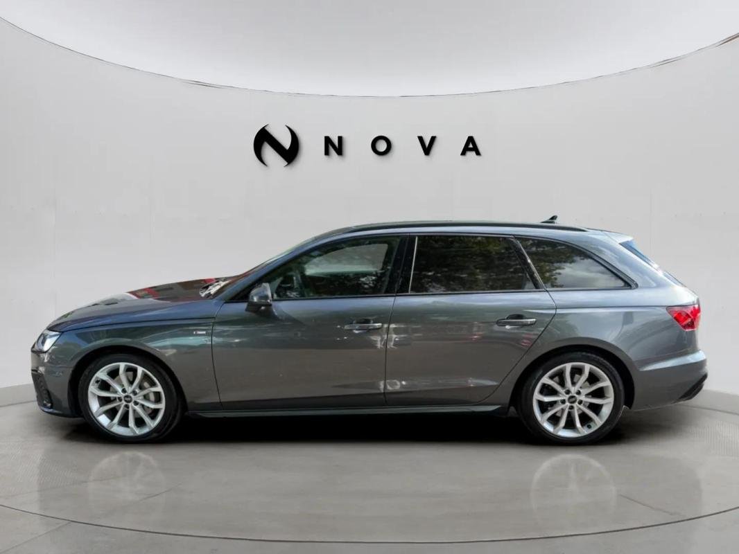 Audi A4 - Photo 2