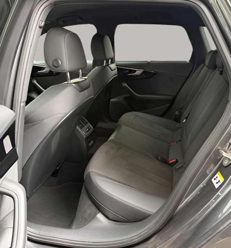 Audi A4 - Photo 9