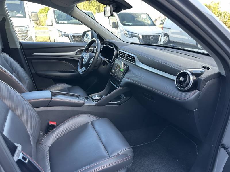 MG ZS - Photo 15