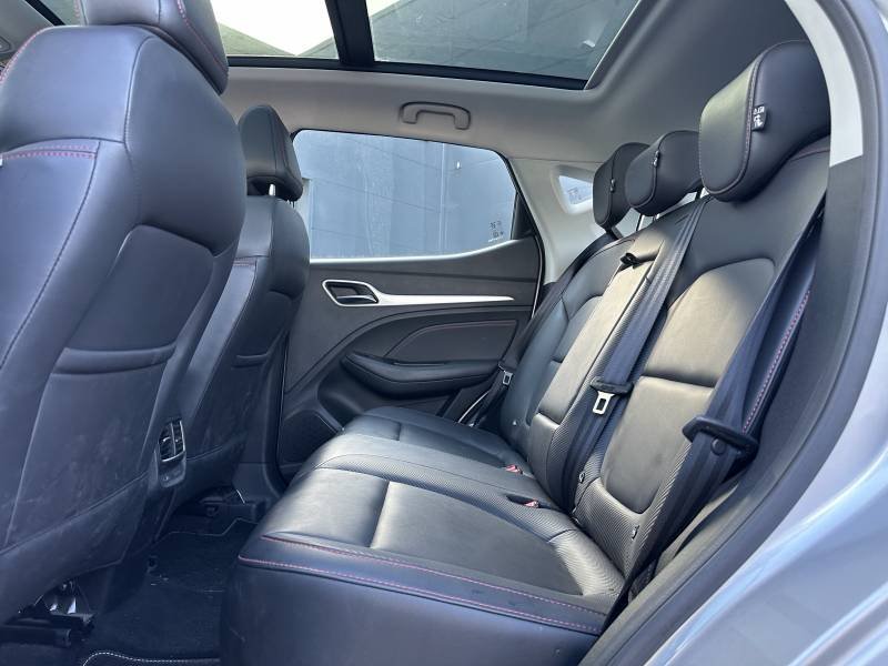 MG ZS - Photo 18