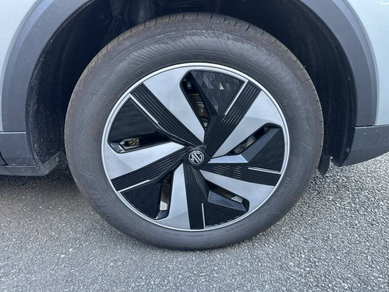 MG ZS - Photo 10