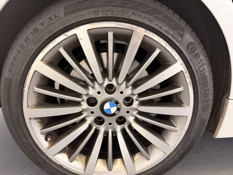 BMW Série 3 - Photo 46