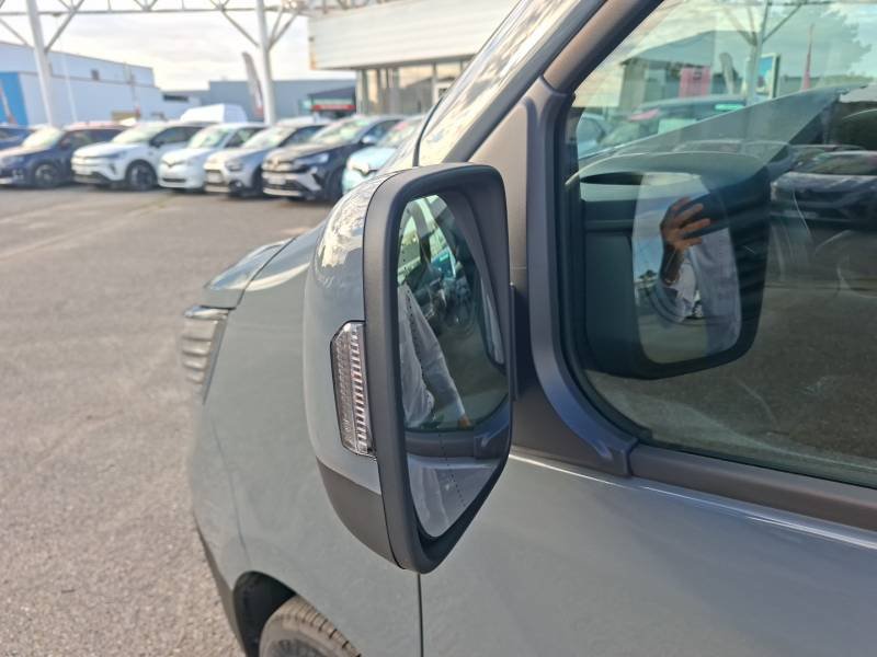 Renault Trafic - Photo 11