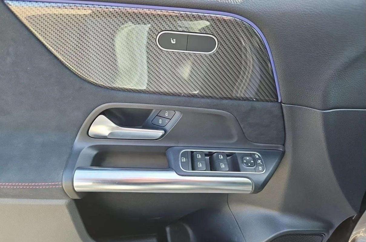 Mercedes Gla - Photo 11