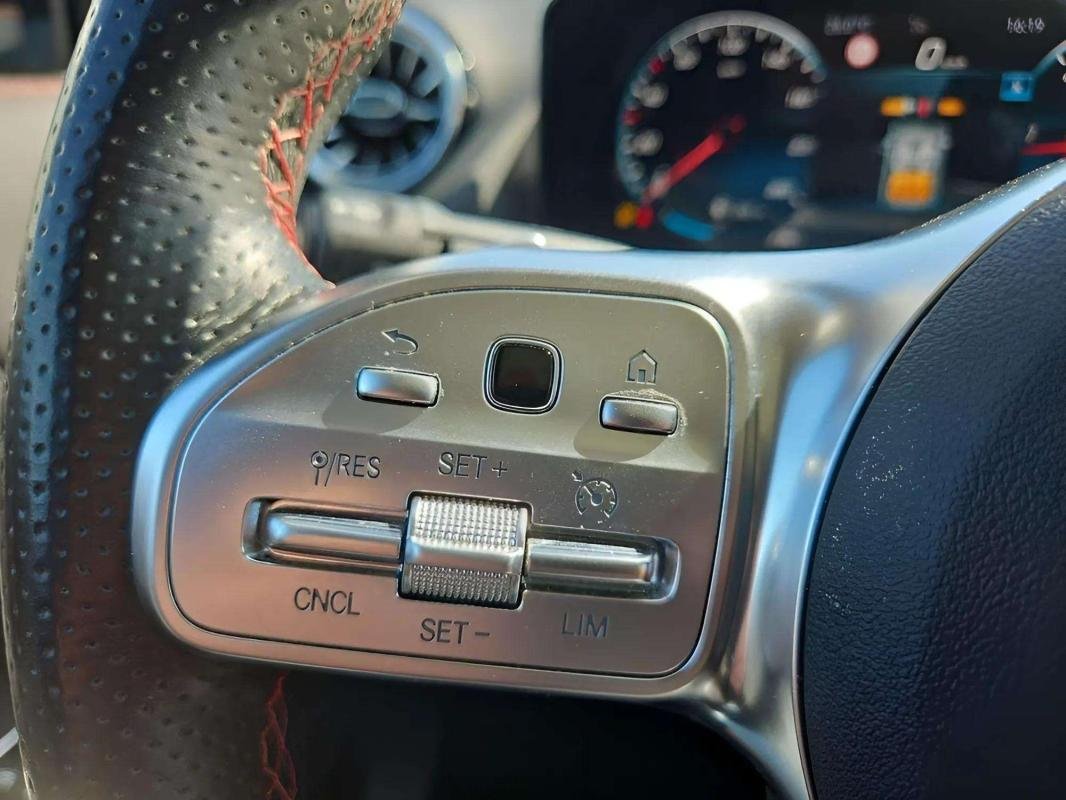 Mercedes Gla - Photo 6