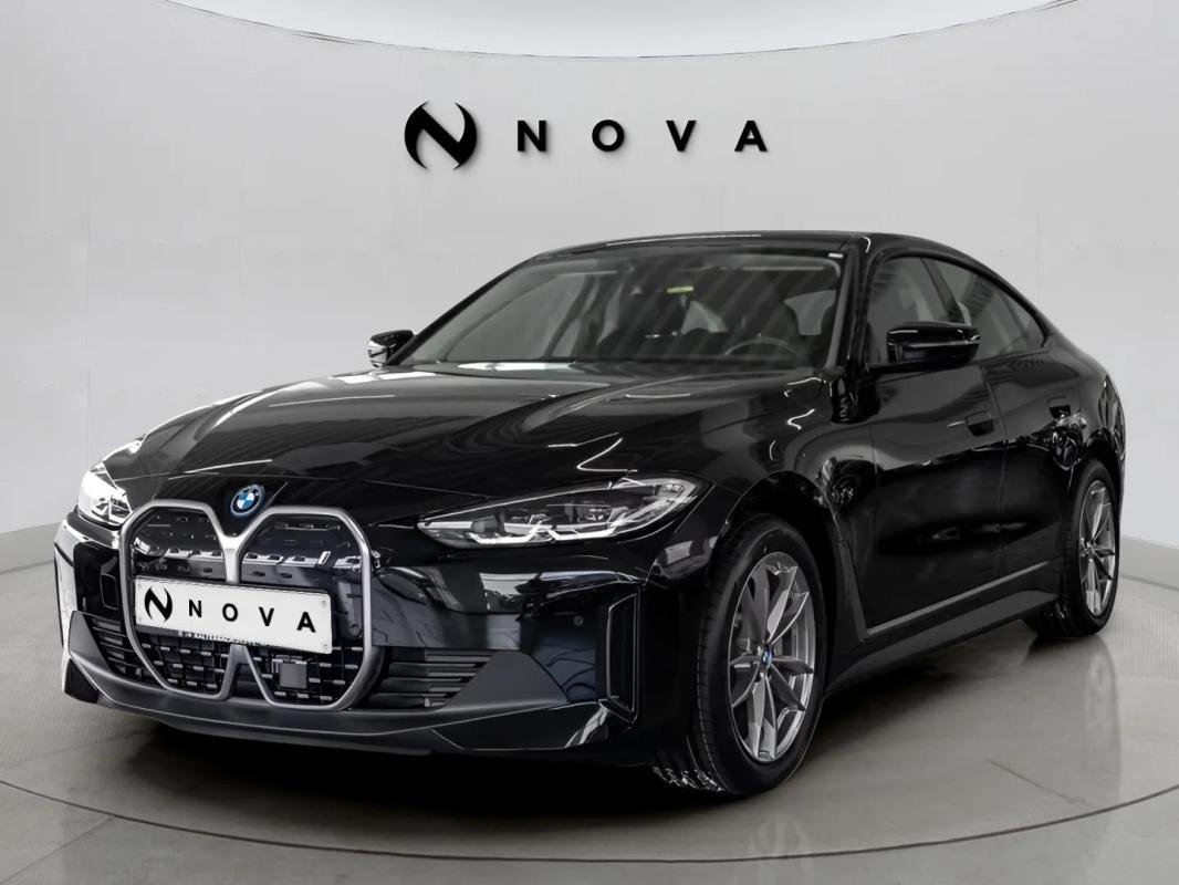 BMW i4 - Photo 1