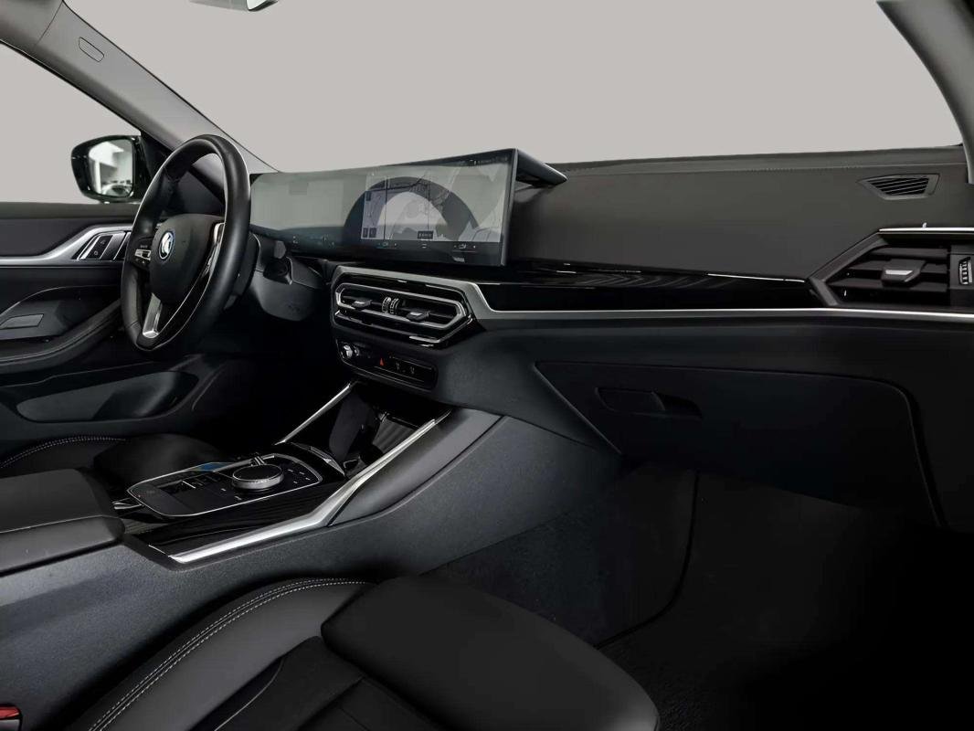BMW i4 - Photo 11