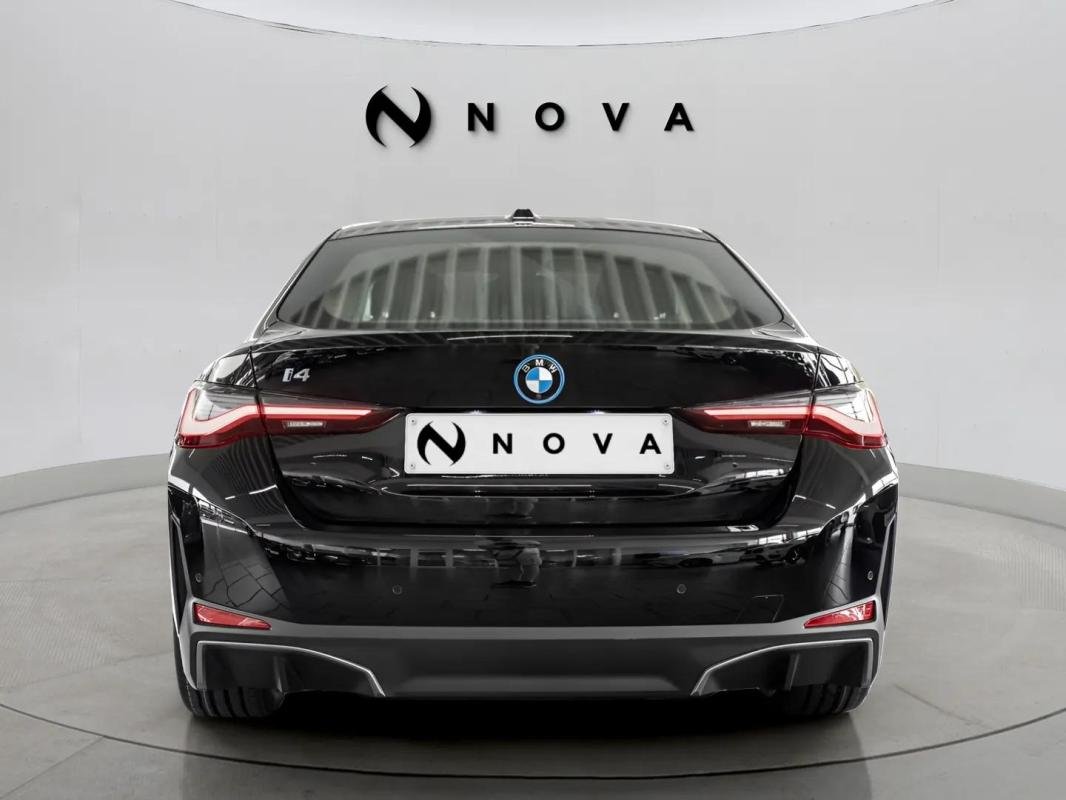 BMW i4 - Photo 3