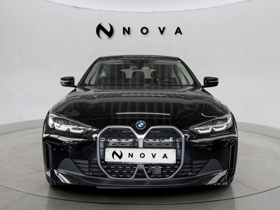 BMW i4 - Photo 6