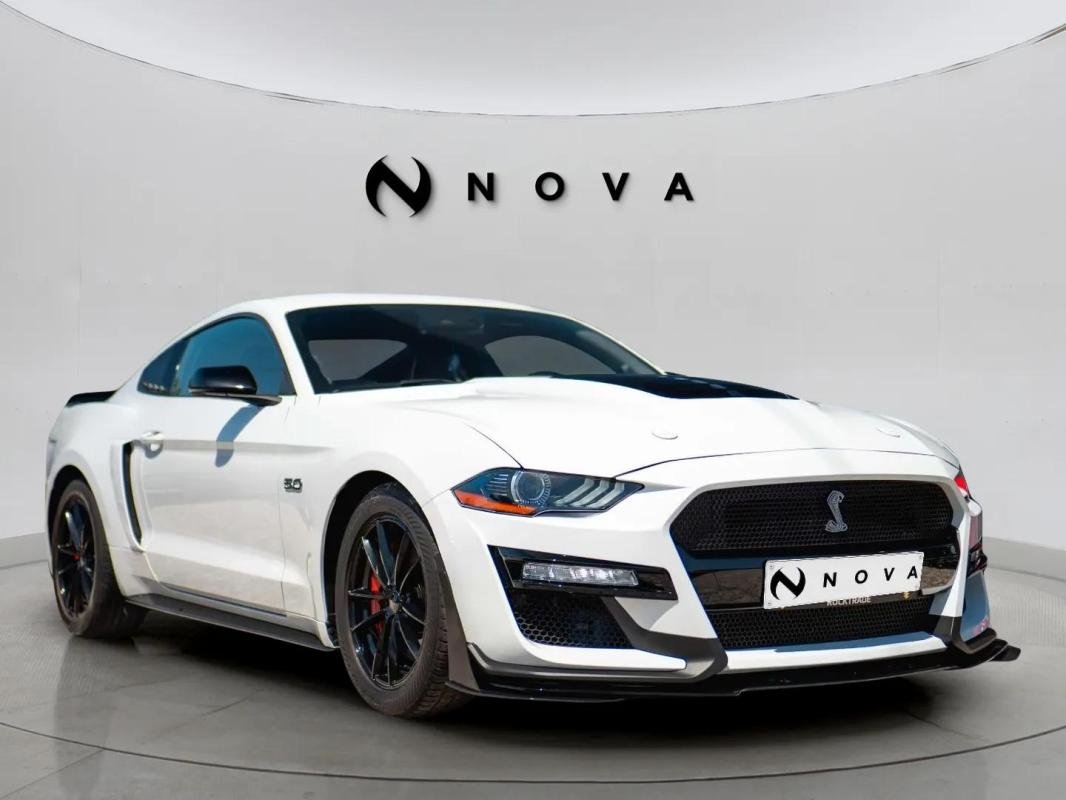Ford Mustang - Photo 8