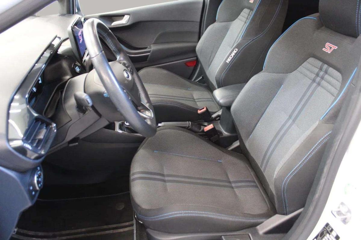 Ford Fiesta - Photo 9