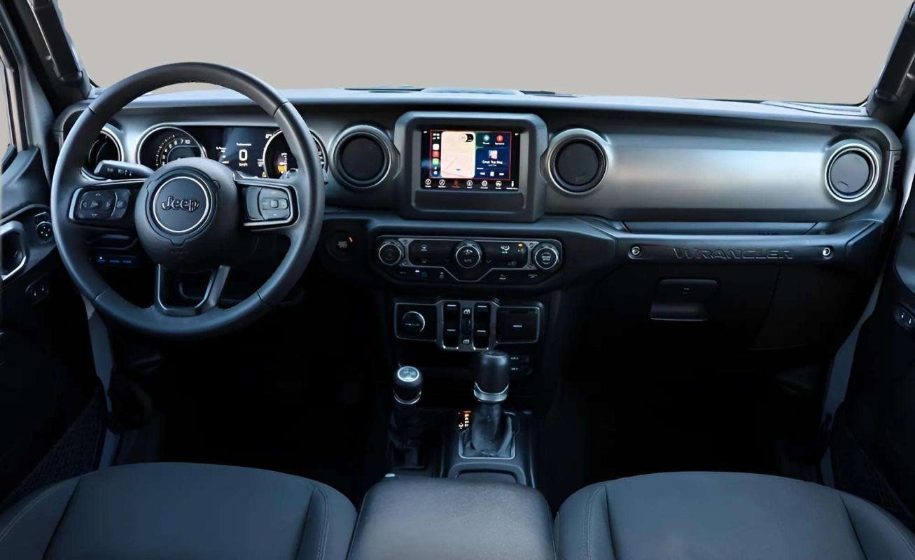 Jeep Wrangler - Photo 11