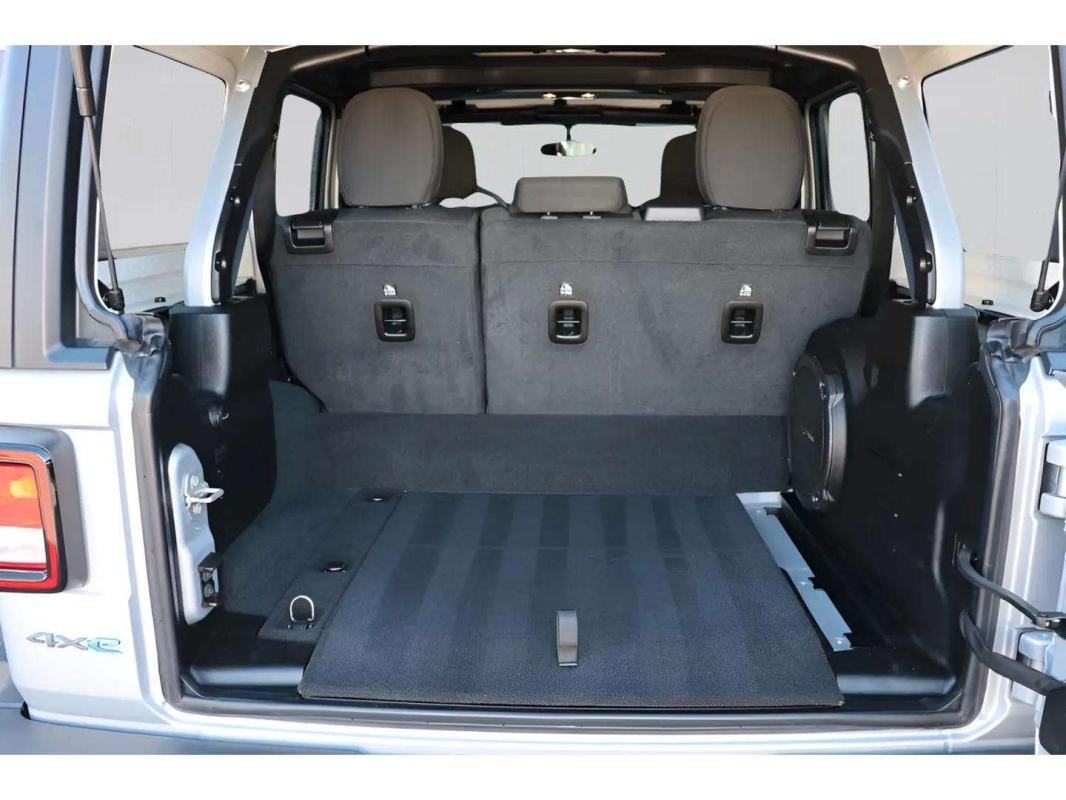 Jeep Wrangler - Photo 9