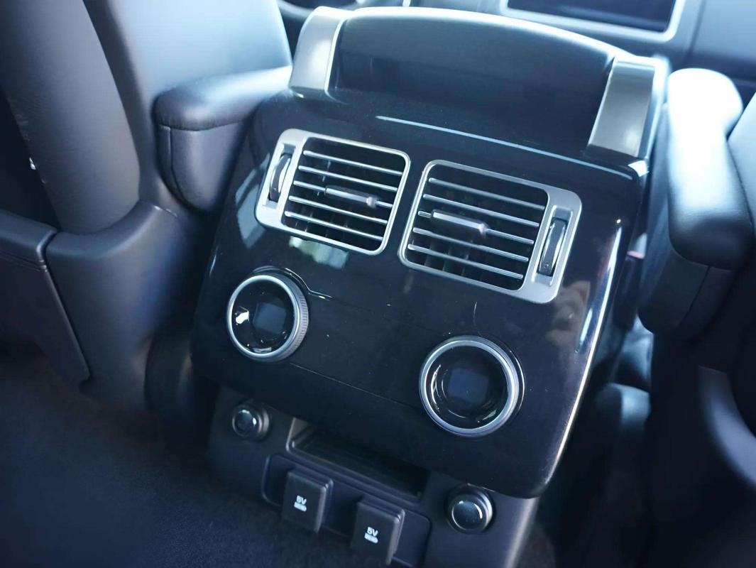 Land Rover Range Rover - Photo 12