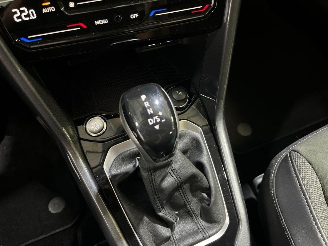 Volkswagen T-Roc - Photo 11