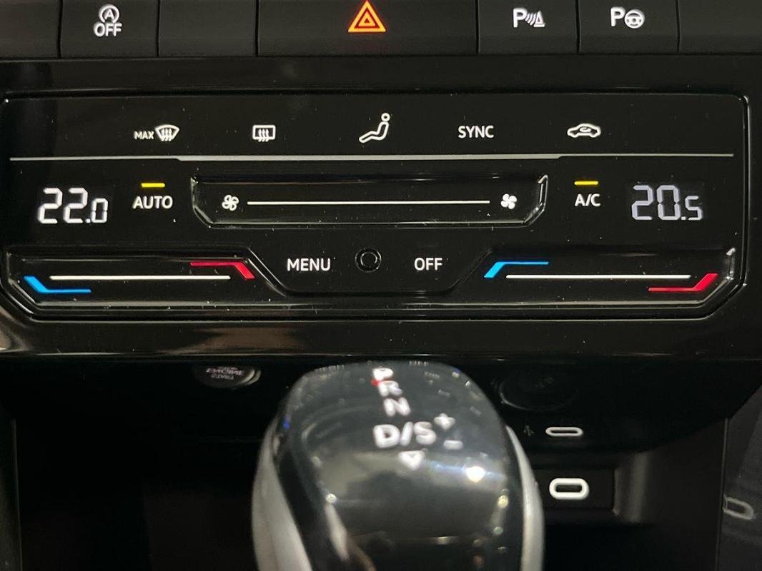 Volkswagen T-Roc - Photo 19