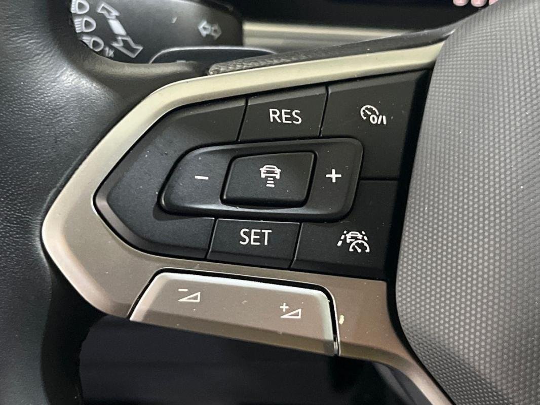 Volkswagen T-Roc - Photo 21
