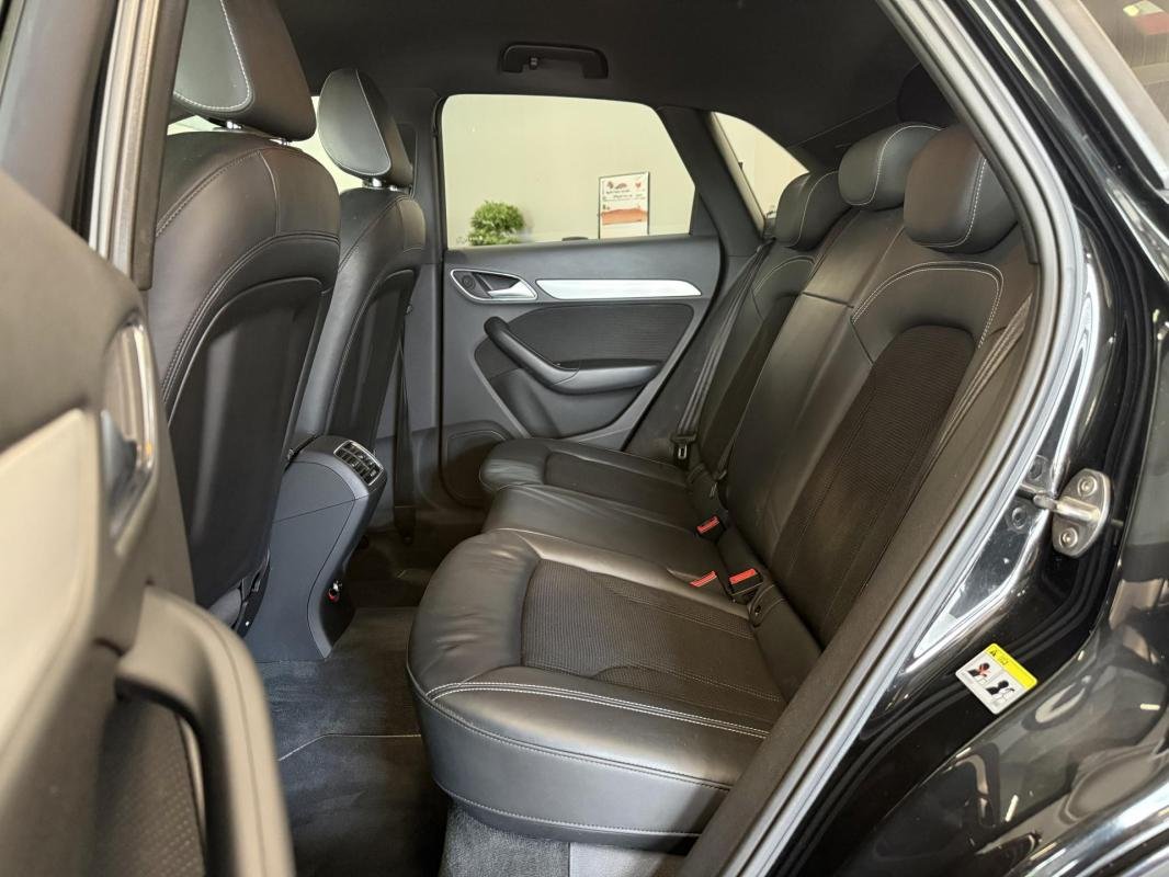 Audi Q3 - Photo 12