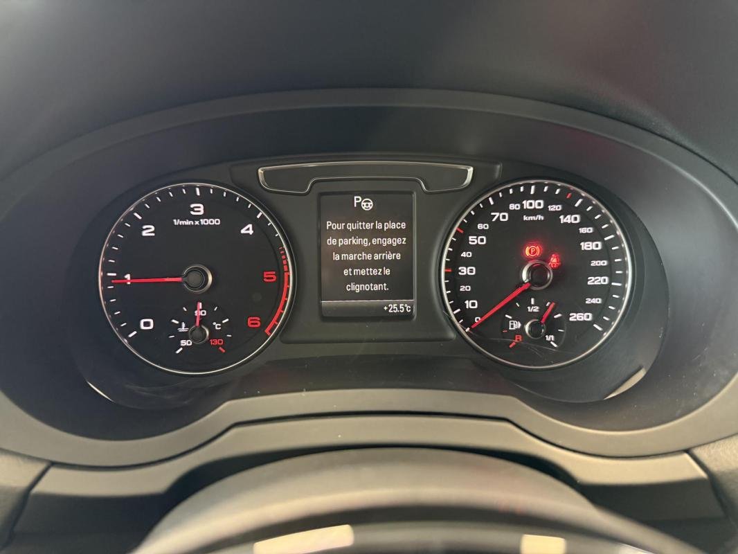 Audi Q3 - Photo 18