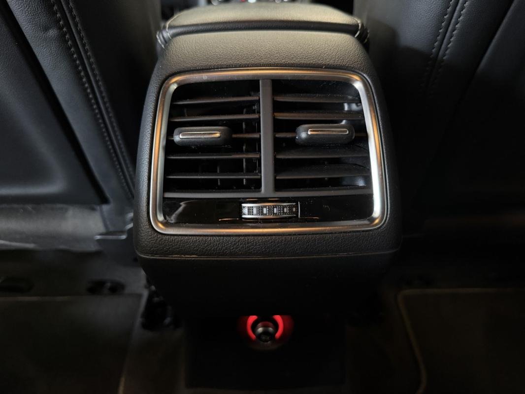 Audi Q3 - Photo 28