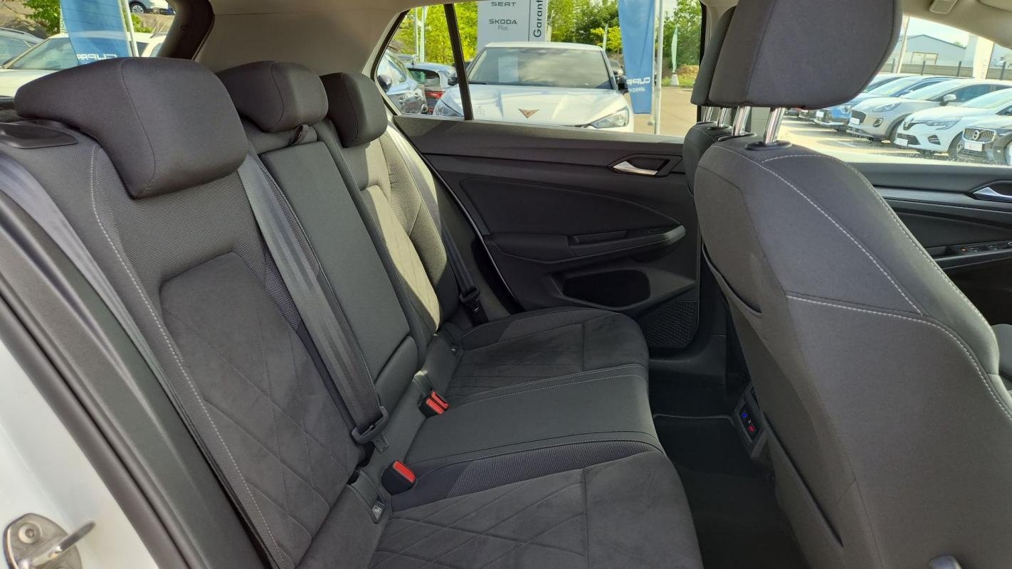 Volkswagen Golf - Photo 11