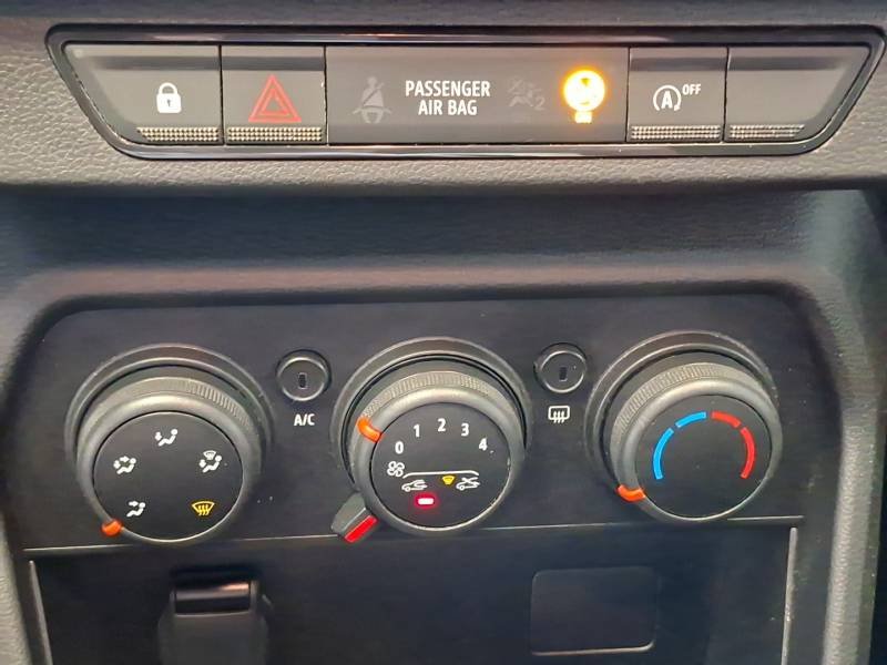 Dacia Sandero - Photo 24