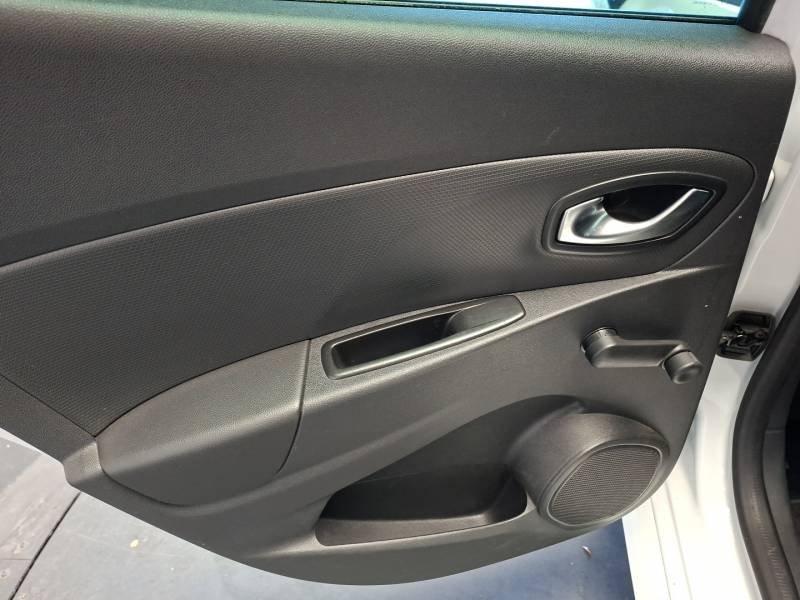 Renault Clio - Photo 16