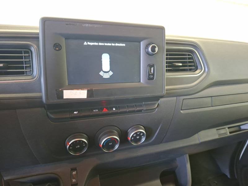 Renault Master - Photo 22