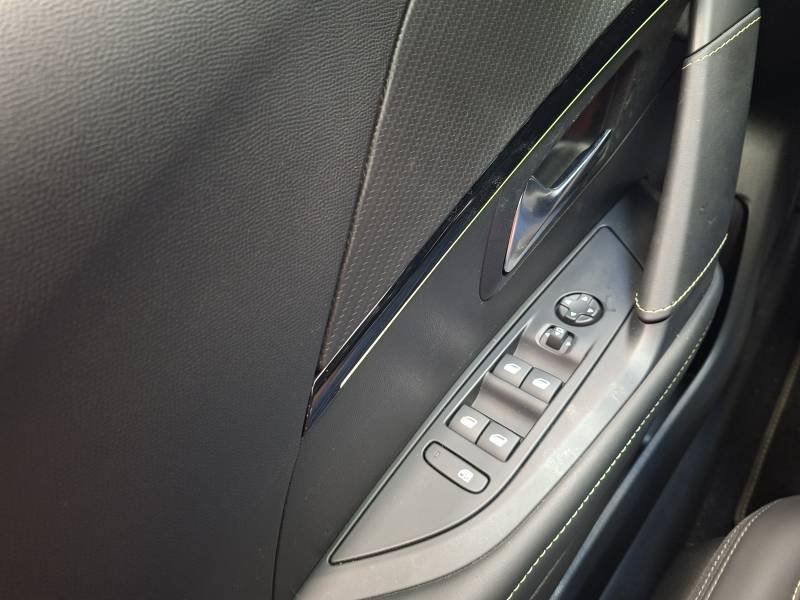 Peugeot 208 - Photo 27
