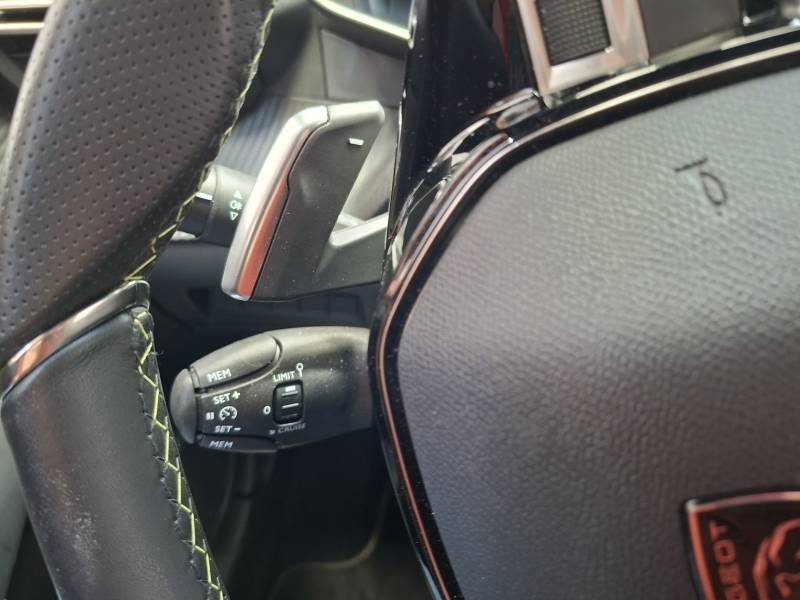 Peugeot 208 - Photo 31