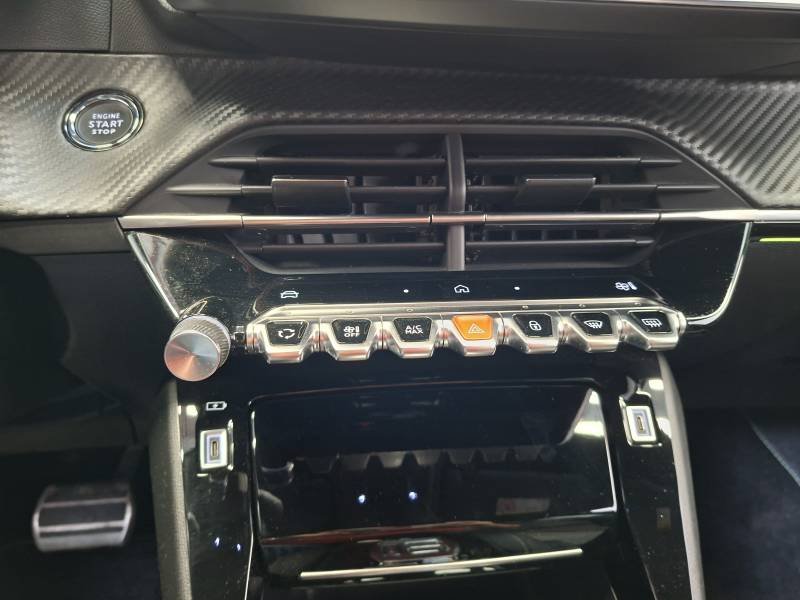 Peugeot 208 - Photo 32