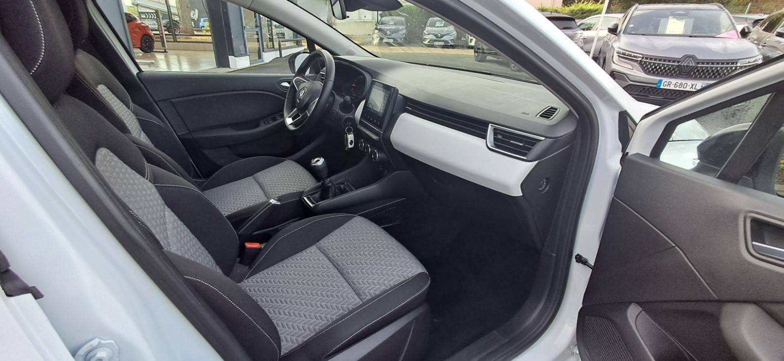 Renault Clio - Photo 11