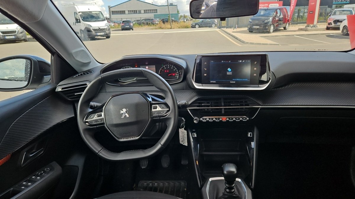 Peugeot 208 - Photo 13