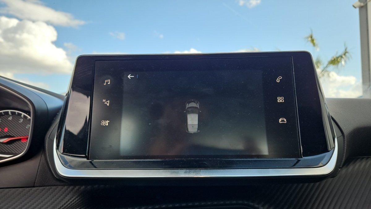 Peugeot 208 - Photo 15