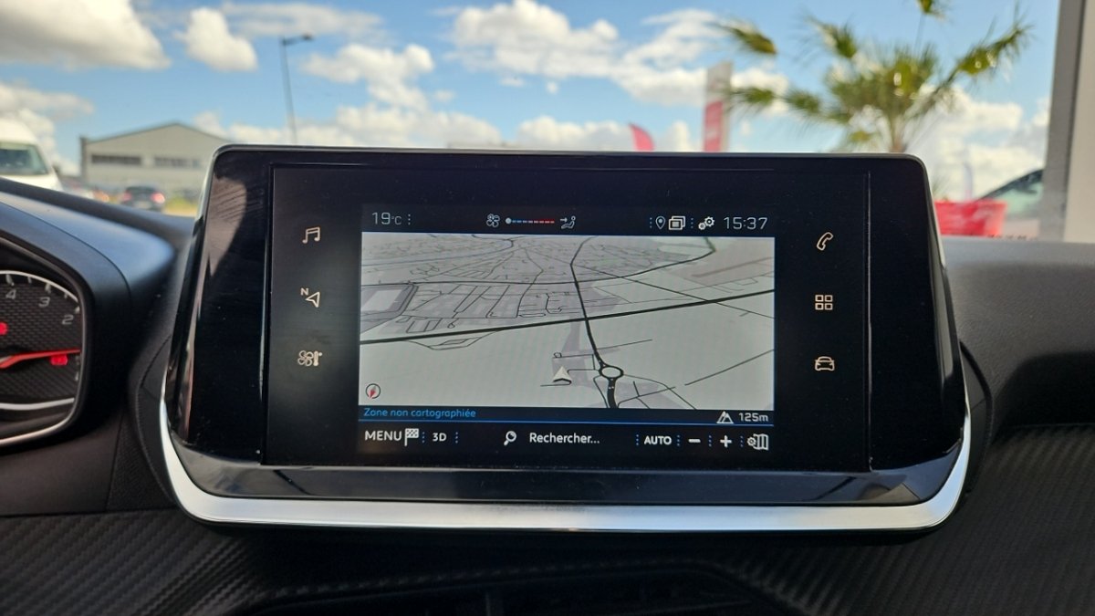 Peugeot 208 - Photo 18