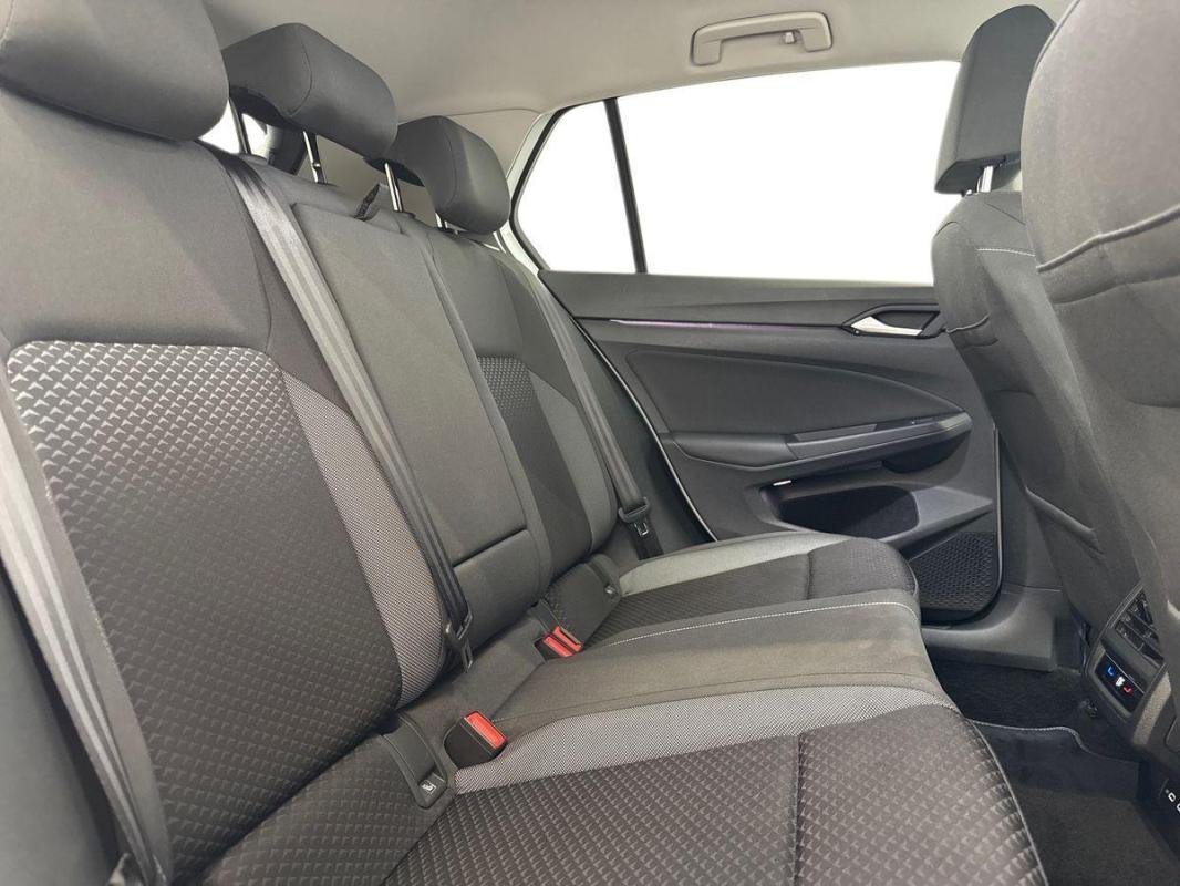 Volkswagen Golf - Photo 23