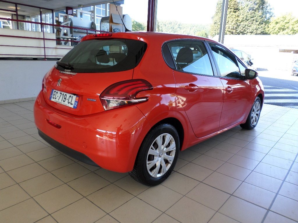 Peugeot 208 - Photo 3