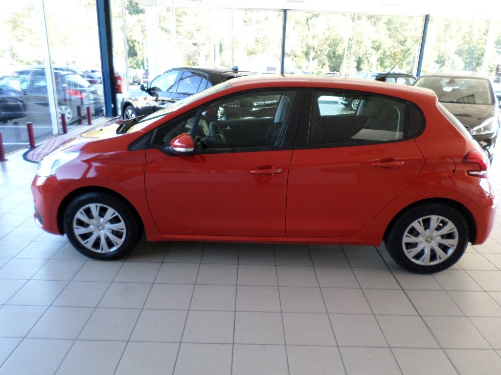 Peugeot 208 - Photo 5