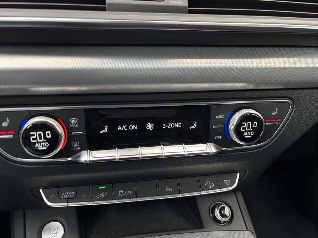 Audi Q5 - Photo 7