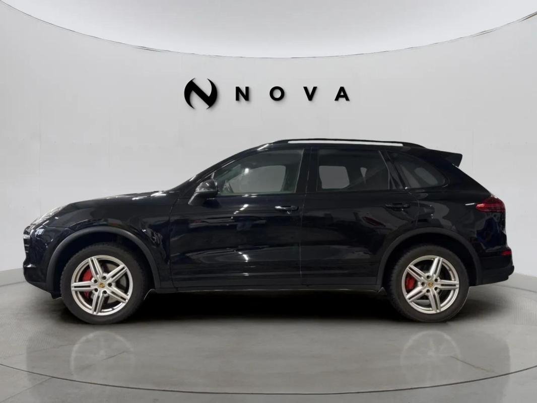 Porsche Cayenne - Photo 2